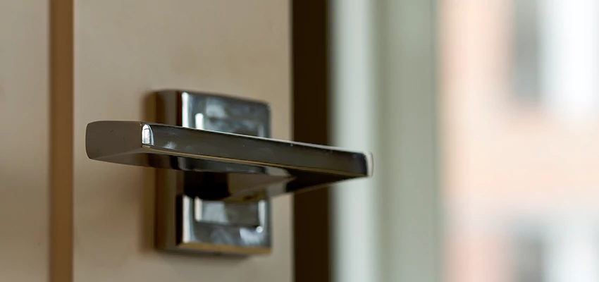 Door Lever Knob Repair in Cape Coral, Florida