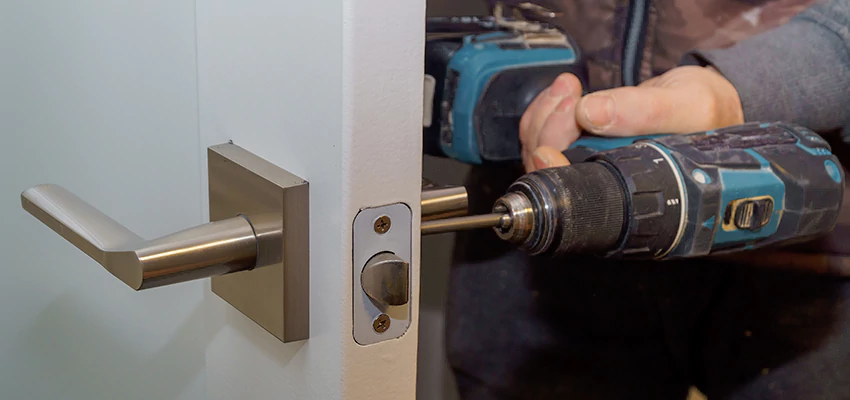 Broken Door Handle Lock Repair in Cape Coral, Florida