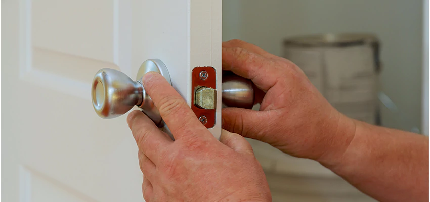 AAA Locksmiths For lock Replacement in Cape Coral, Florida